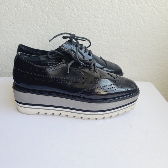 Jeffrey Campbell Eliot Platform Size 9 - Picture 5 of 7